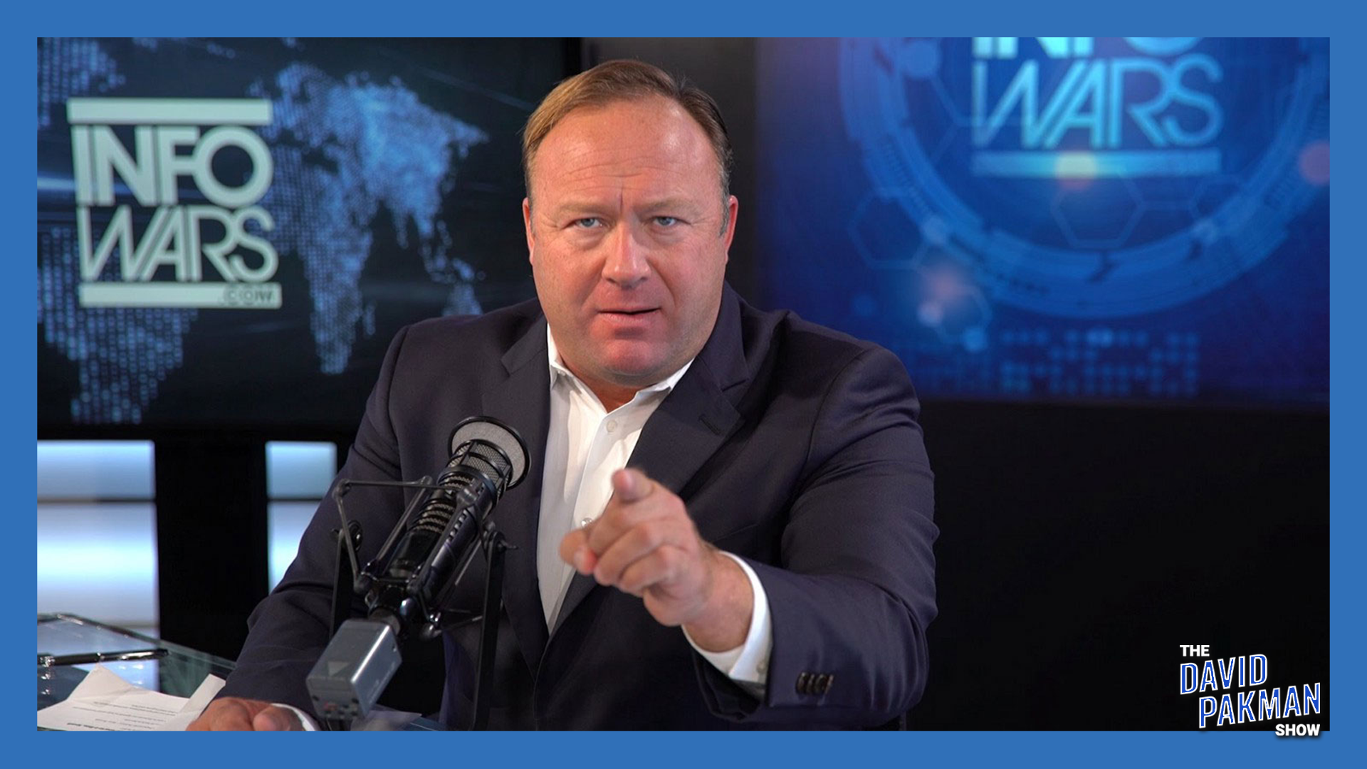 Alex jones. Алекс Джонс Infowars. Алекс Джонс конспиролог. Американский журналист Алекс Джонс. Алекс Джонс 2021.